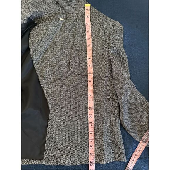 Anne Klein Women’s Black Herringbone Wide-Lapel Belted-Cuff Blazer Size 8 - Picture 11 of 12